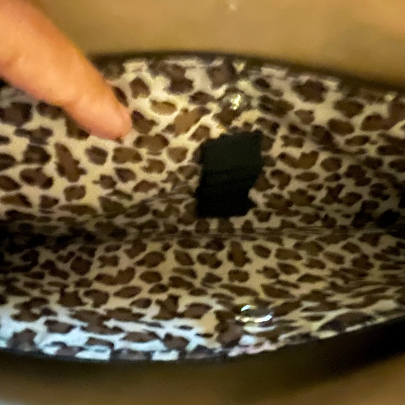 Landcome Leopard print makeup bag - Picture 3 of 3